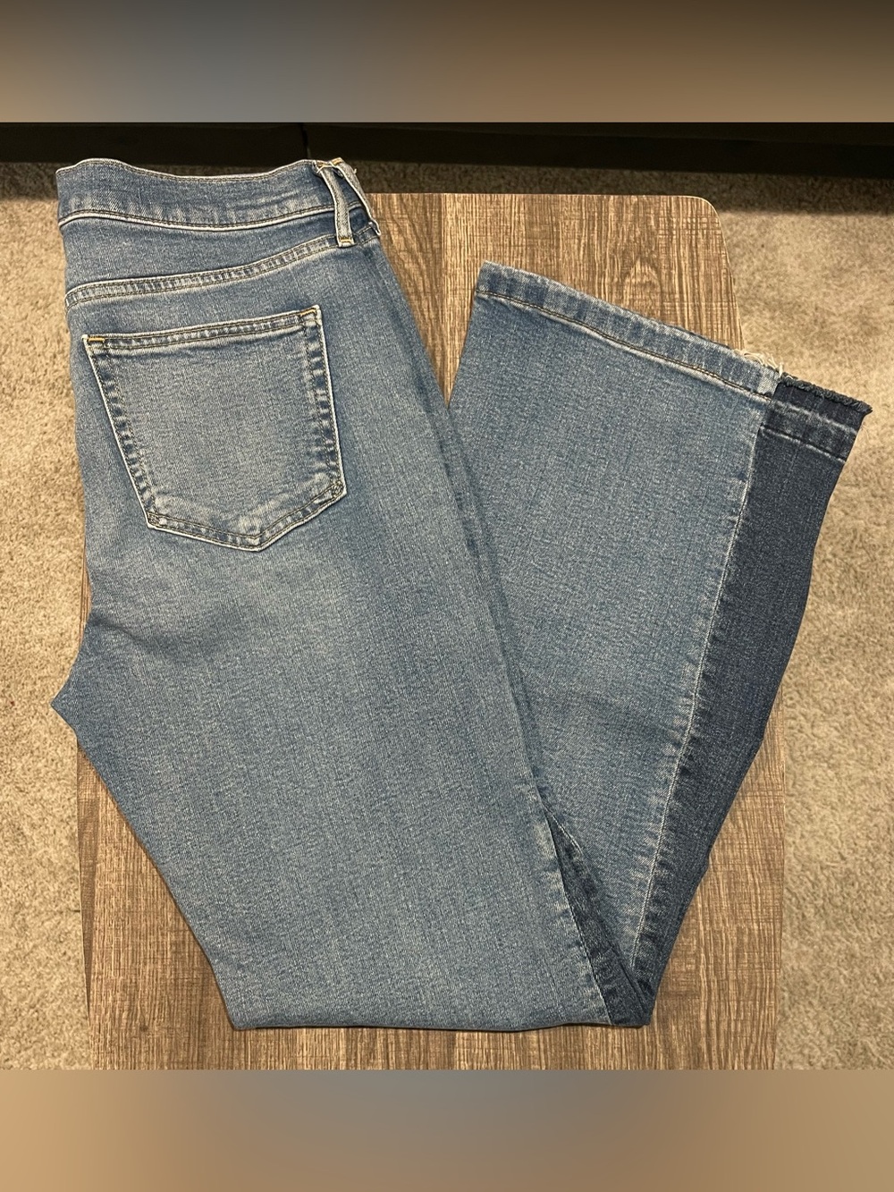Gap '70s Flare High Rise Jeans Size 30/10, Short, Medium Wash